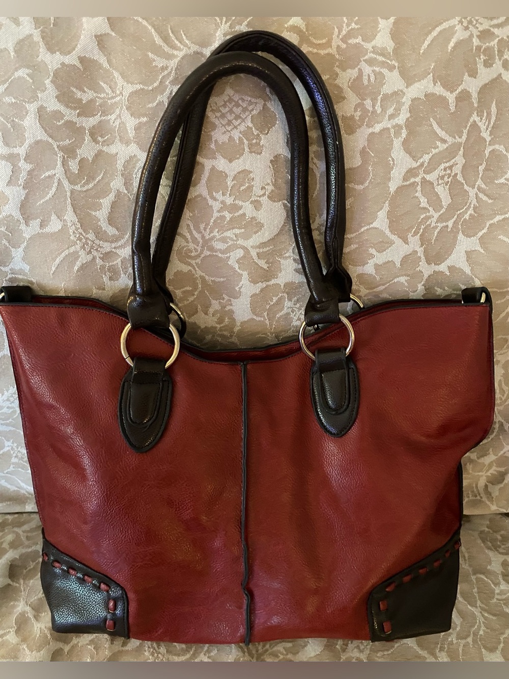 Yik Fung red faux-leather tote bag